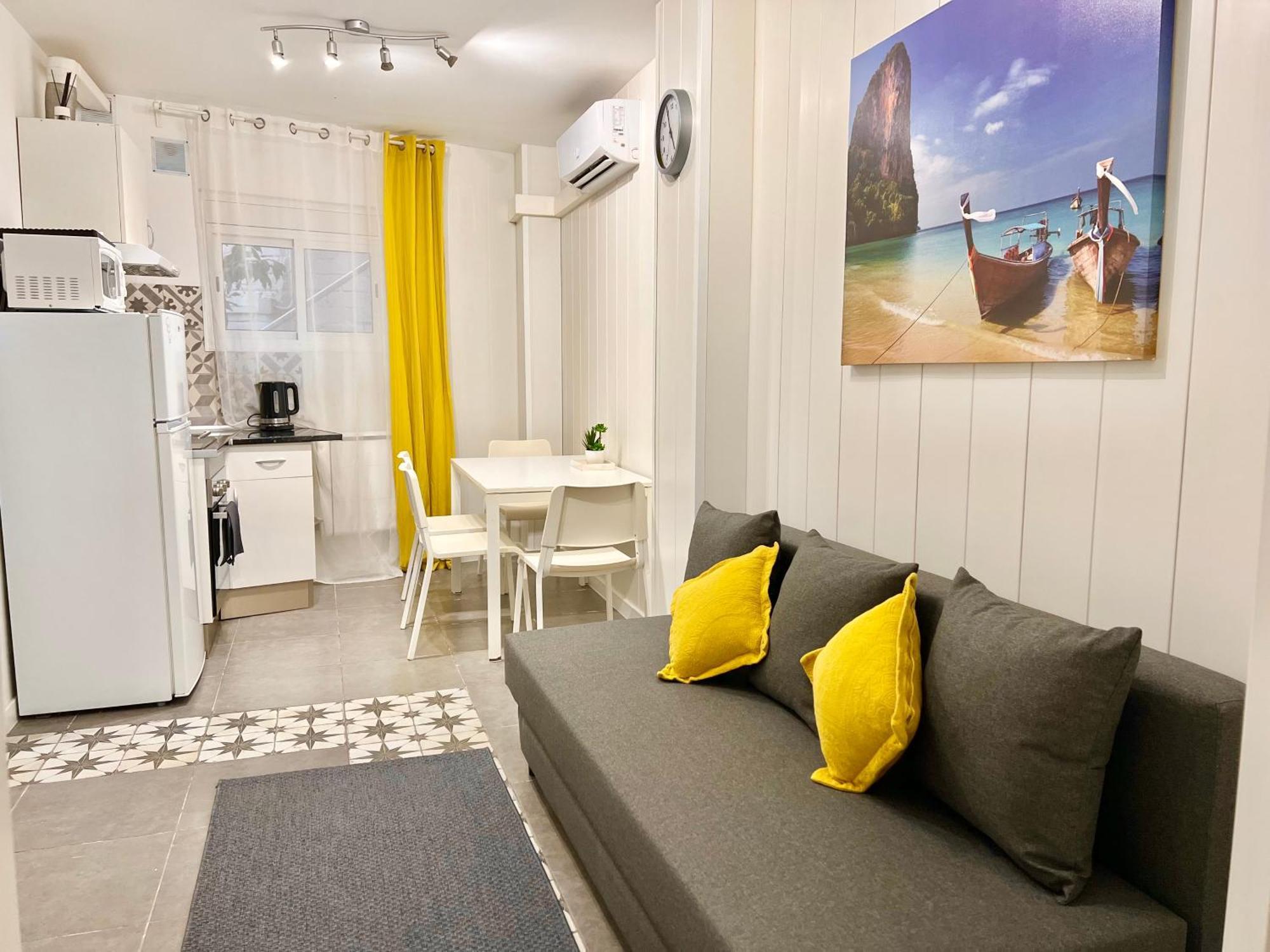 Cozy Suite Apartment, Wifi! Santa Coloma de Gramenet Luaran gambar