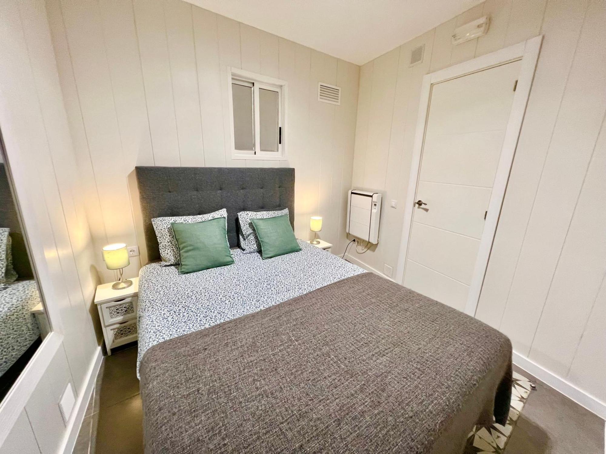 Cozy Suite Apartment, Wifi! Santa Coloma de Gramenet Luaran gambar