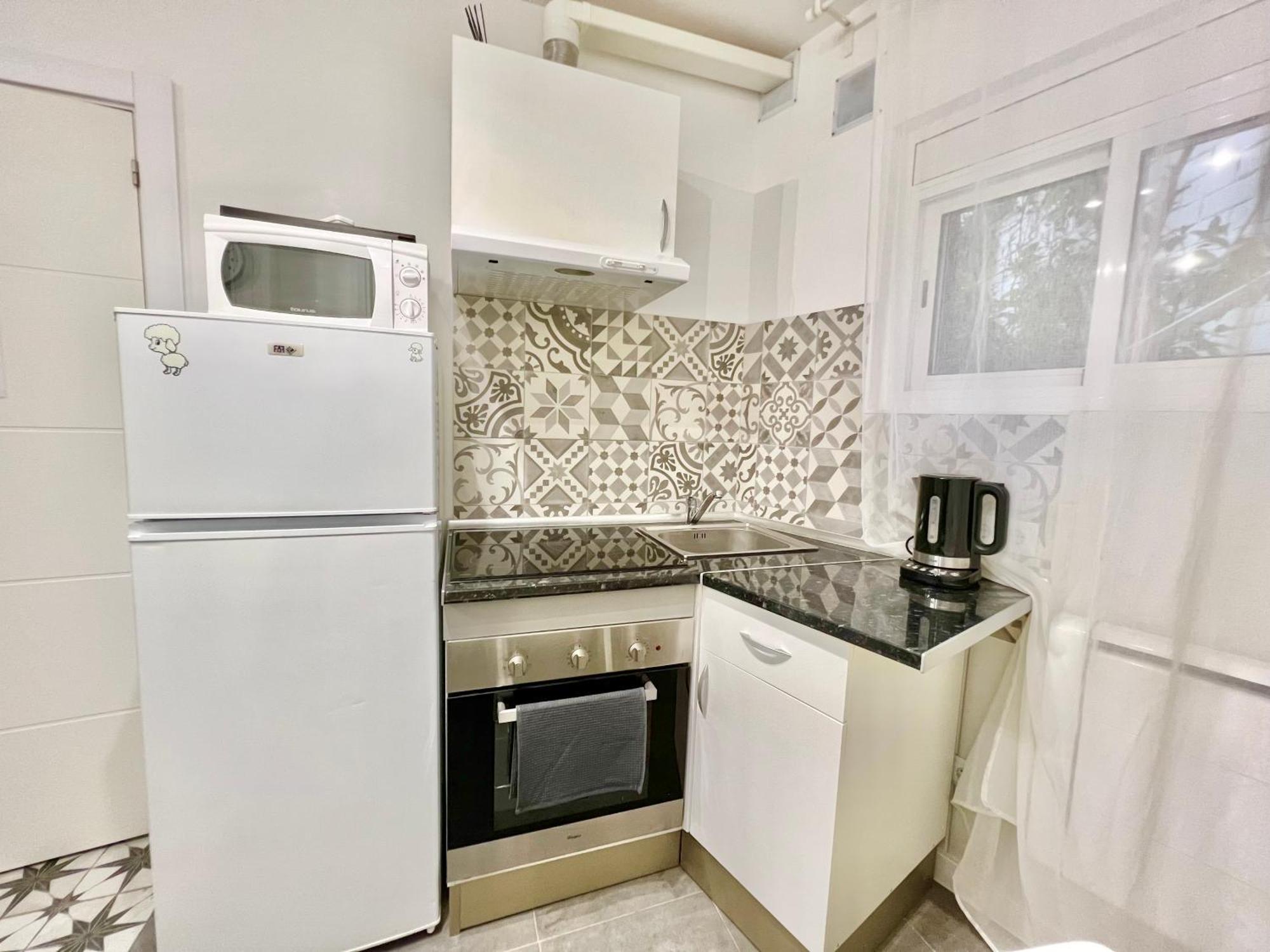 Cozy Suite Apartment, Wifi! Santa Coloma de Gramenet Luaran gambar
