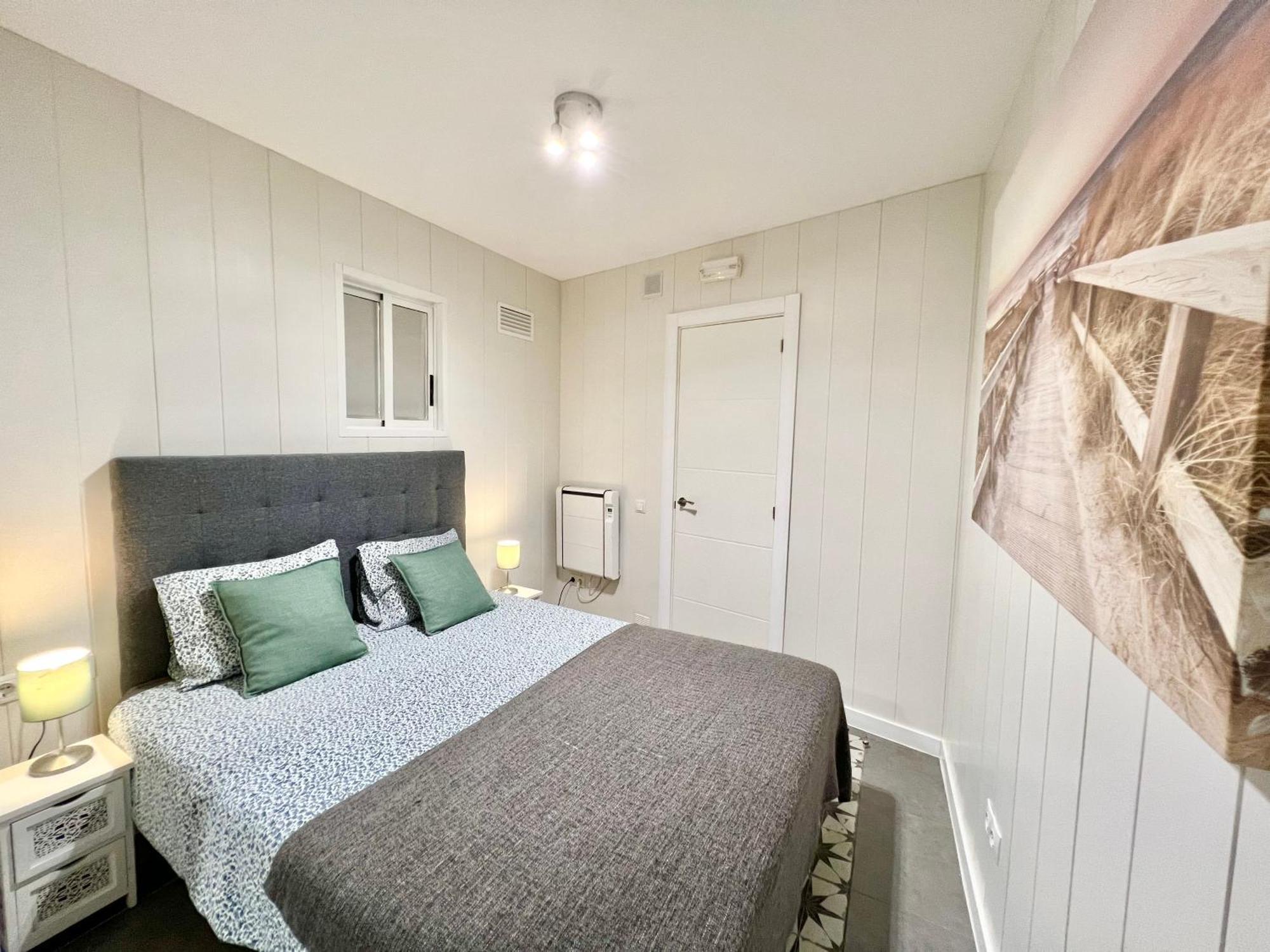 Cozy Suite Apartment, Wifi! Santa Coloma de Gramenet Luaran gambar