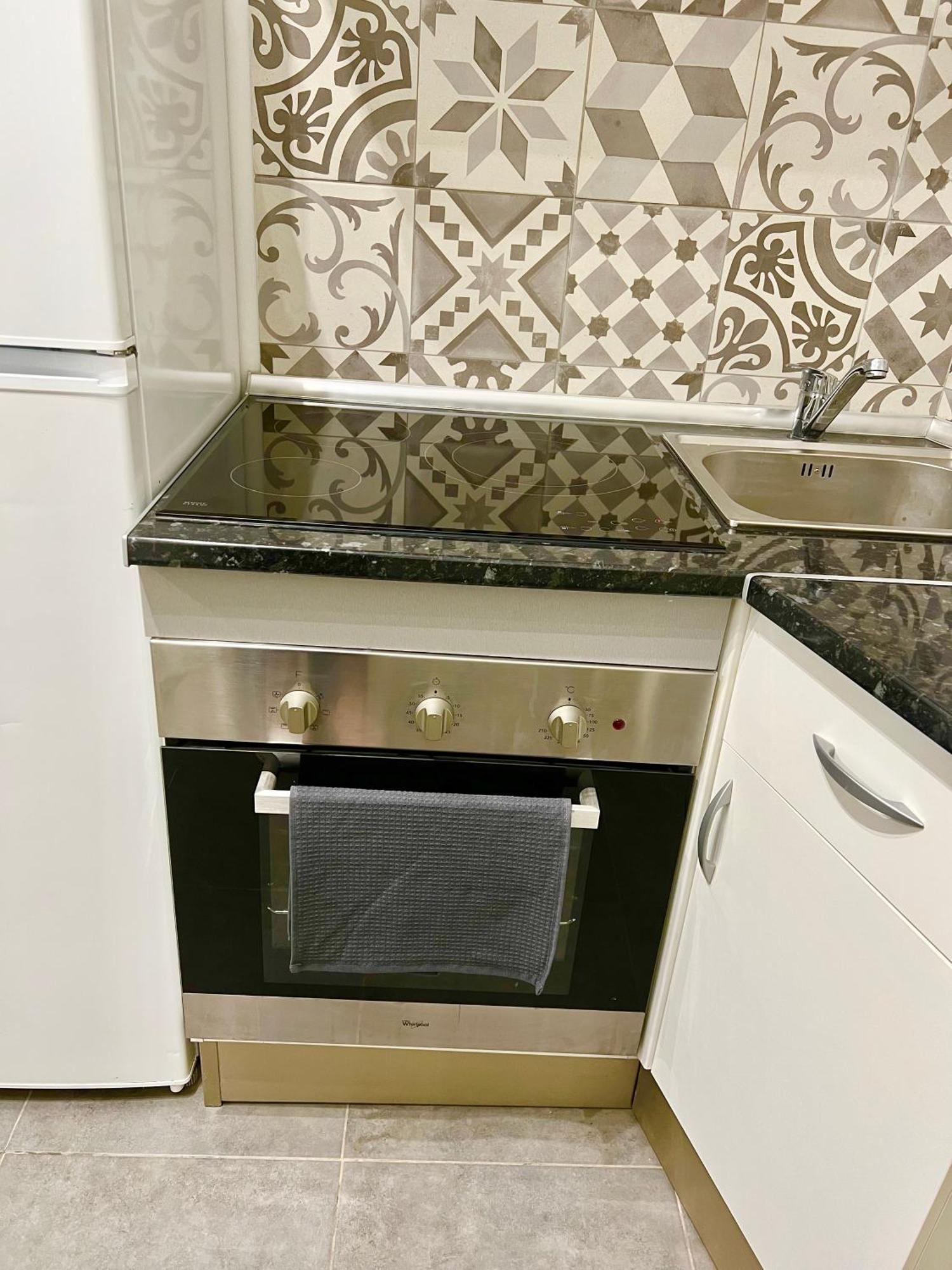 Cozy Suite Apartment, Wifi! Santa Coloma de Gramenet Luaran gambar