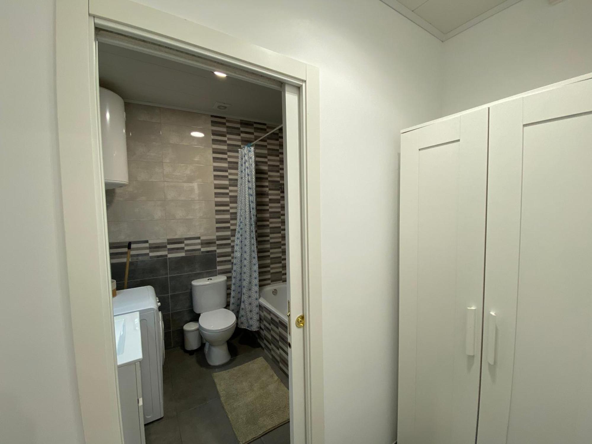 Cozy Suite Apartment, Wifi! Santa Coloma de Gramenet Luaran gambar